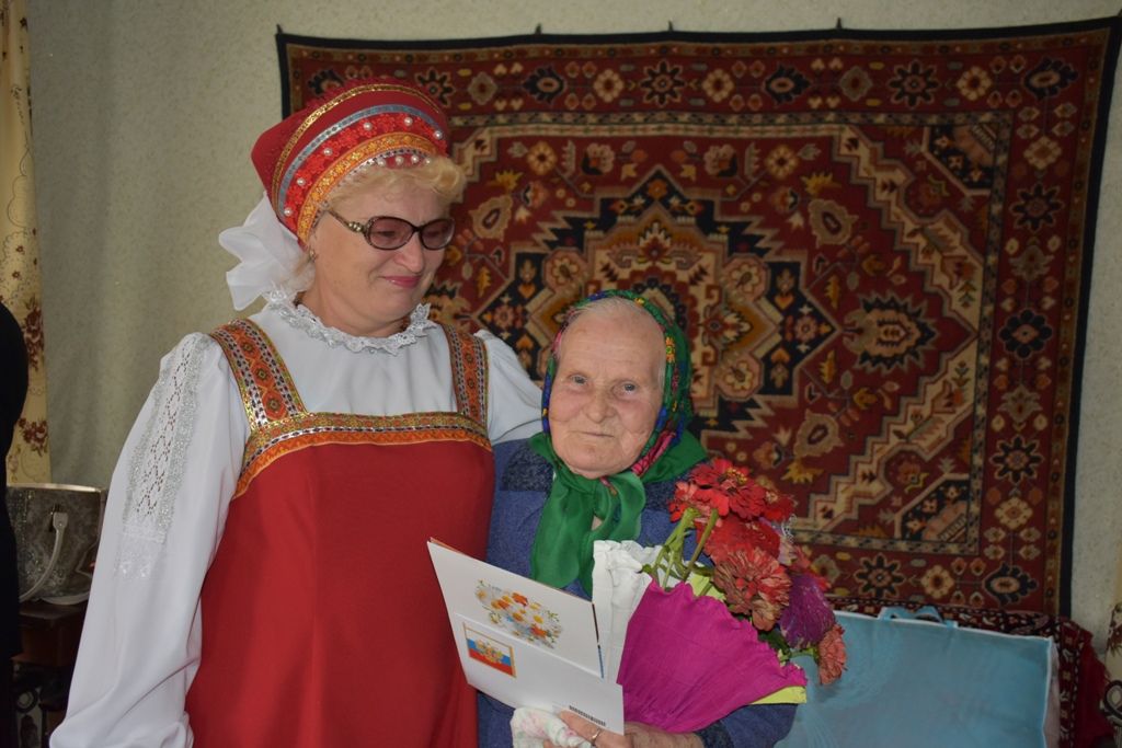 Ефросинья Шалина из Большого Подберезья отметила славный юбилей -  90 лет