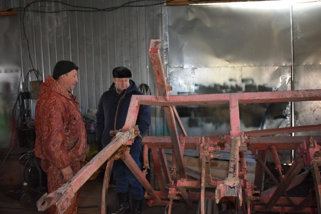 В Кайбицком районе состоялась взаимопроверка по постановке техники на зимнее хранение