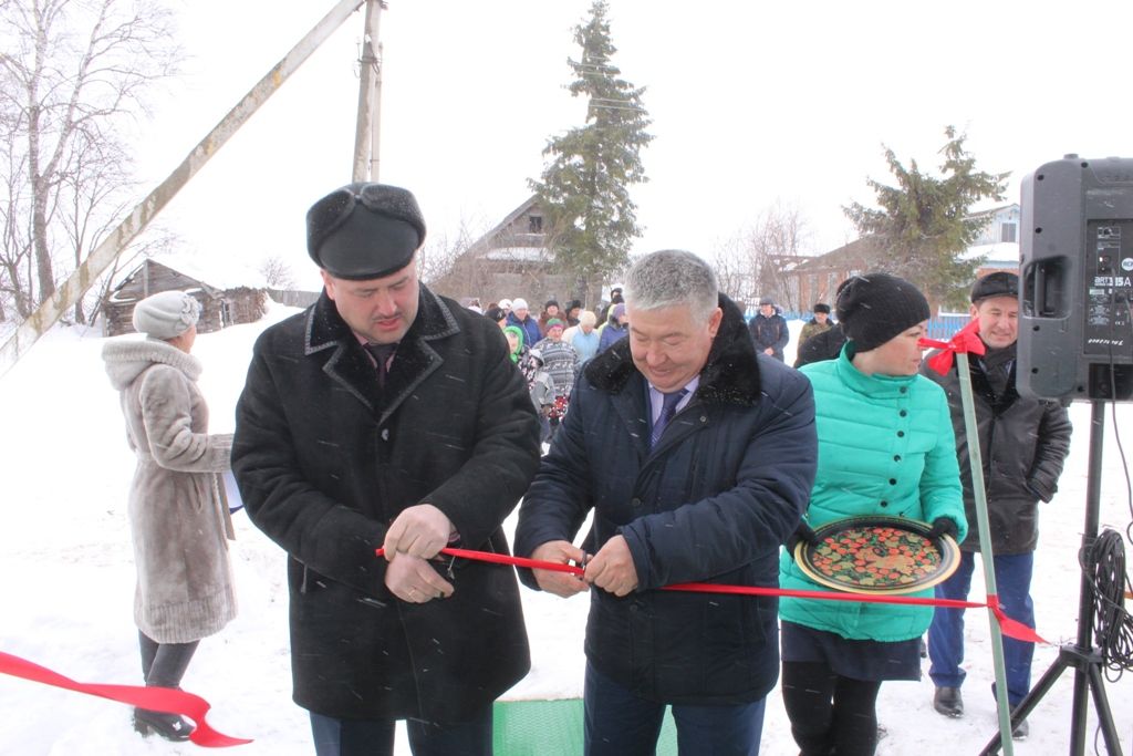 Байморза авылында модульле кибет ачылды