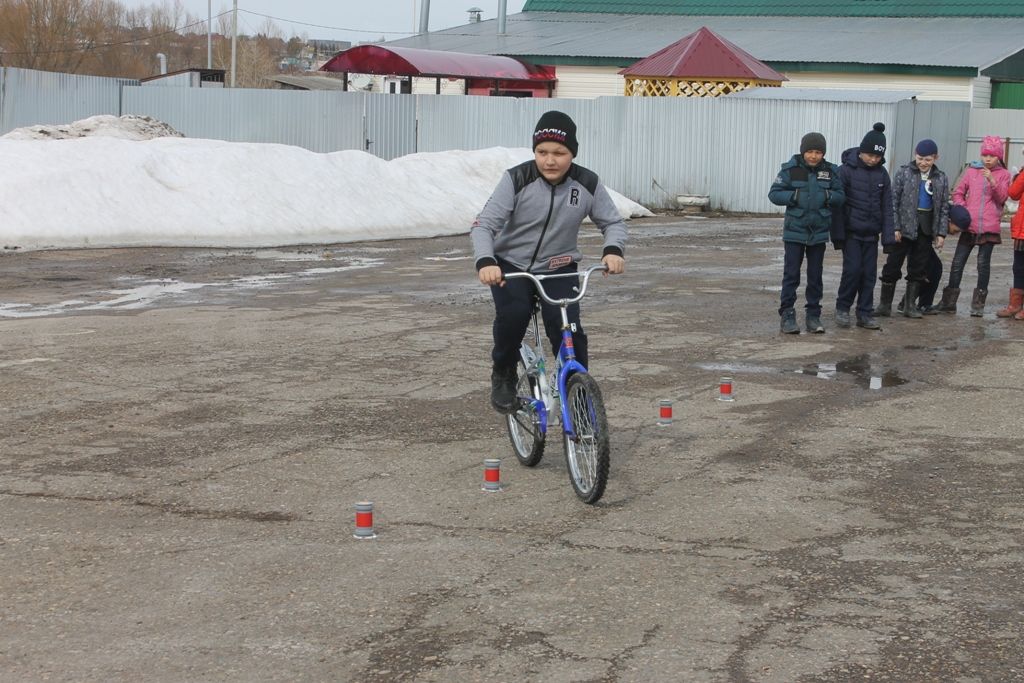 В Кайбицах Победителю и призерам конкурса «Безопасное колесо» подарили велосипеды