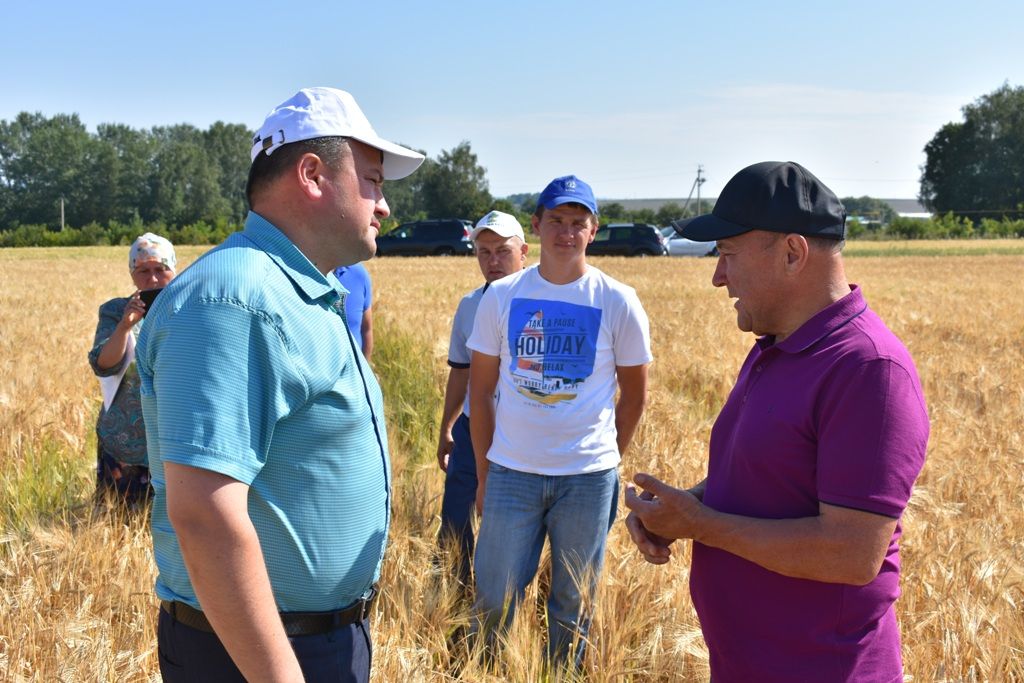 В Кайбицком районе побывал министр сельского хозяйства и продовольствия РТ Марат Ахметов