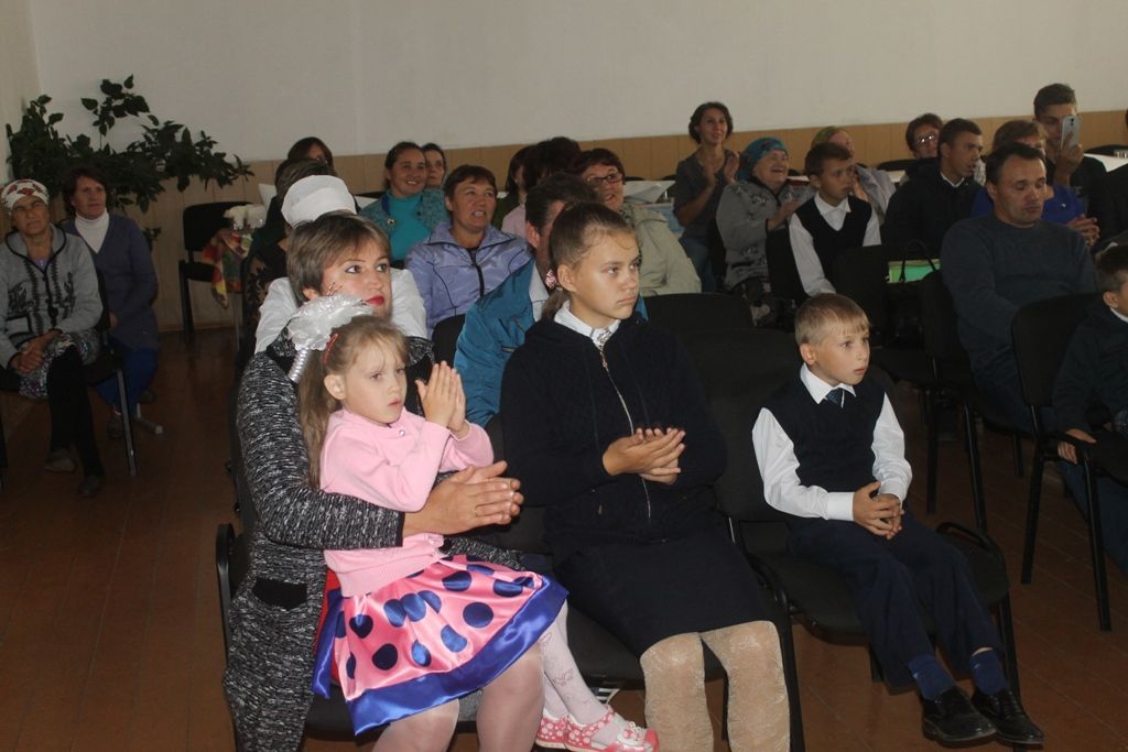 Приёмные дети Кайбицкого района согреты любовью