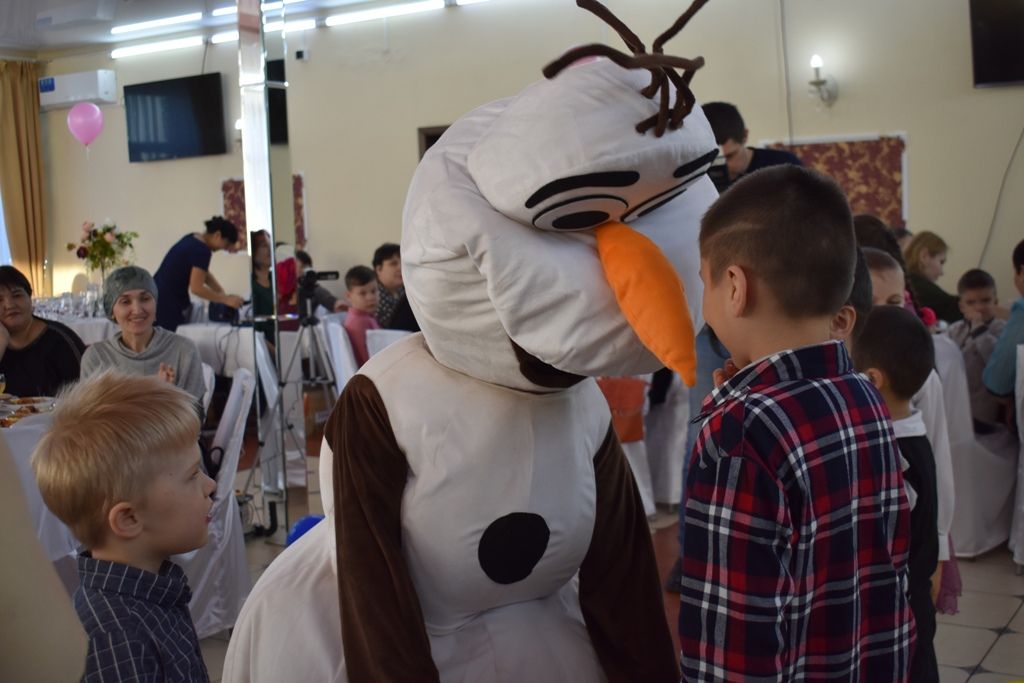 В Кайбицах «Ак калфак» провела благотворительное мероприятие для детей