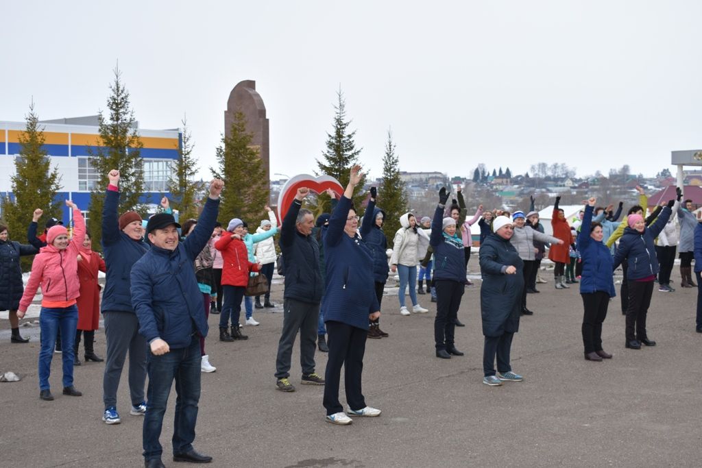 Кайбичане участвовали во Всероссийской акции «10 тысяч шагов к жизни»