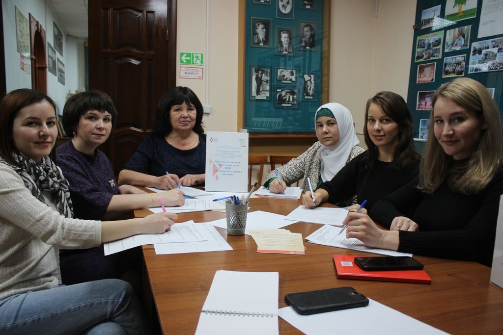 В Кайбицах прошел круглый стол "Моя деловая мама или как совместить семью и обучение"