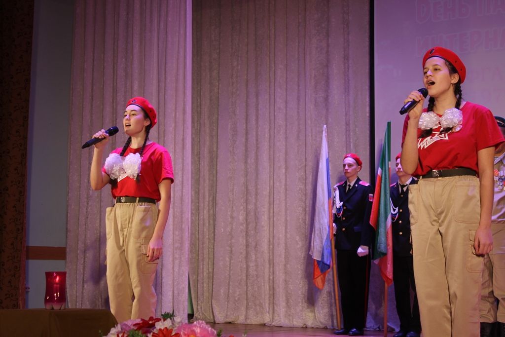 Началом новой традиции – вручением флага ознаменовался в Кайбицах День памяти о воинах-интернационалистах