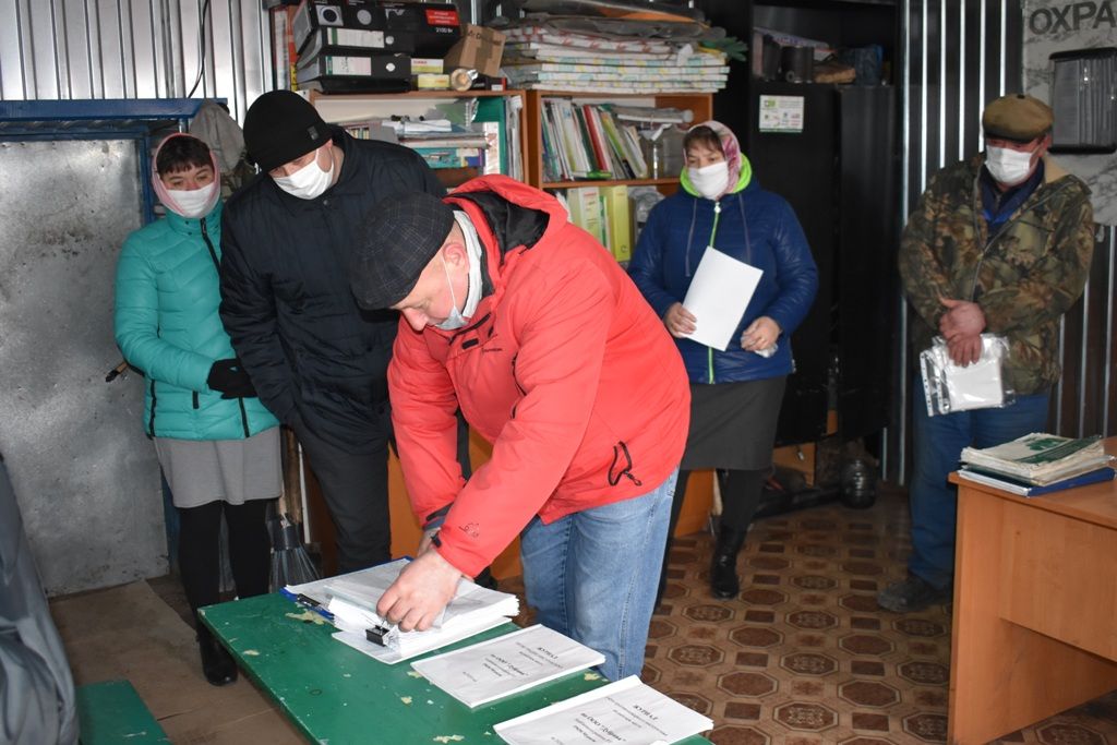 В Кайбицком районе прошла взаимопроверка среди хозяйств по подготовке к посевной кампании