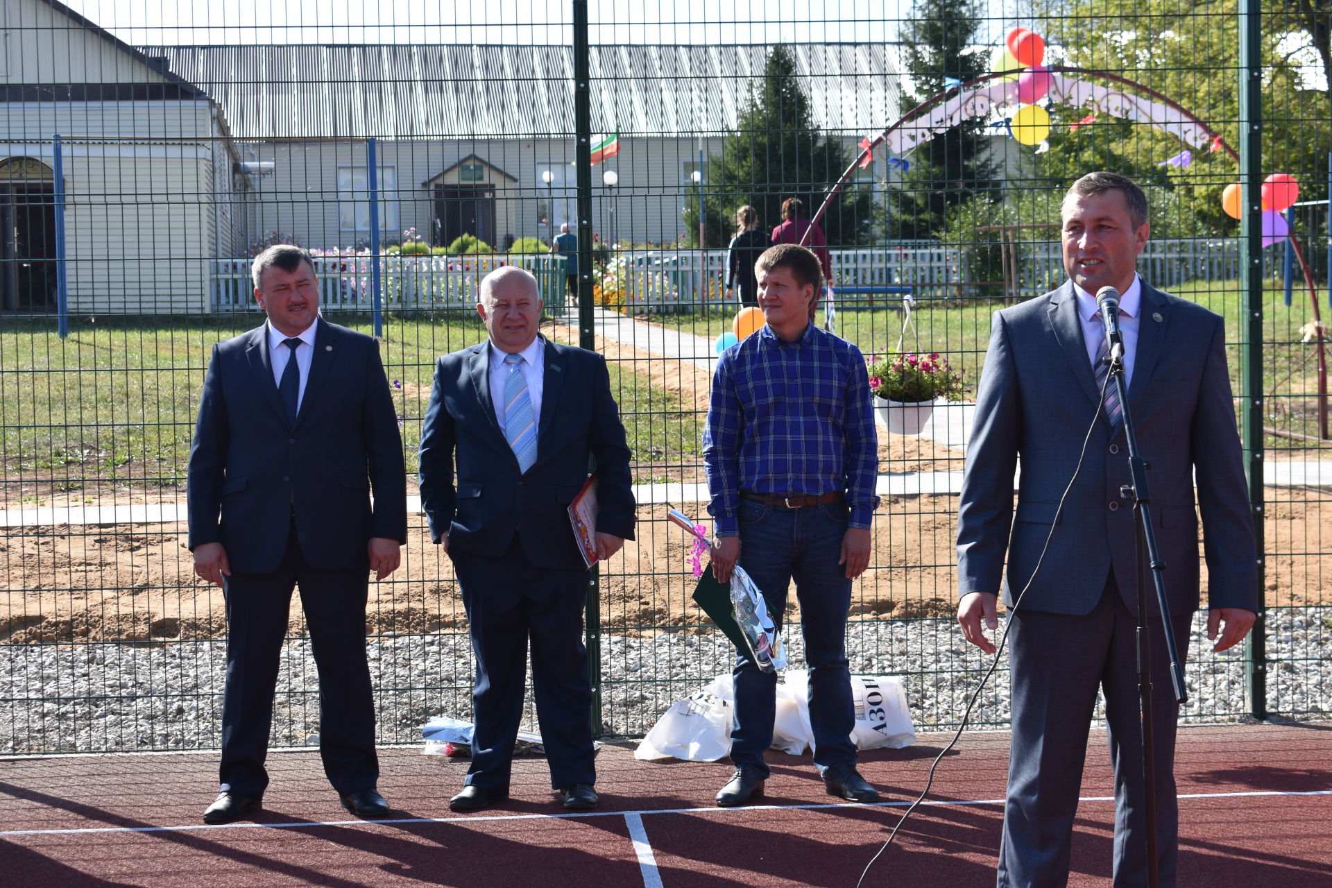 В селе Берлибаши открыли универсальную спортплощадку