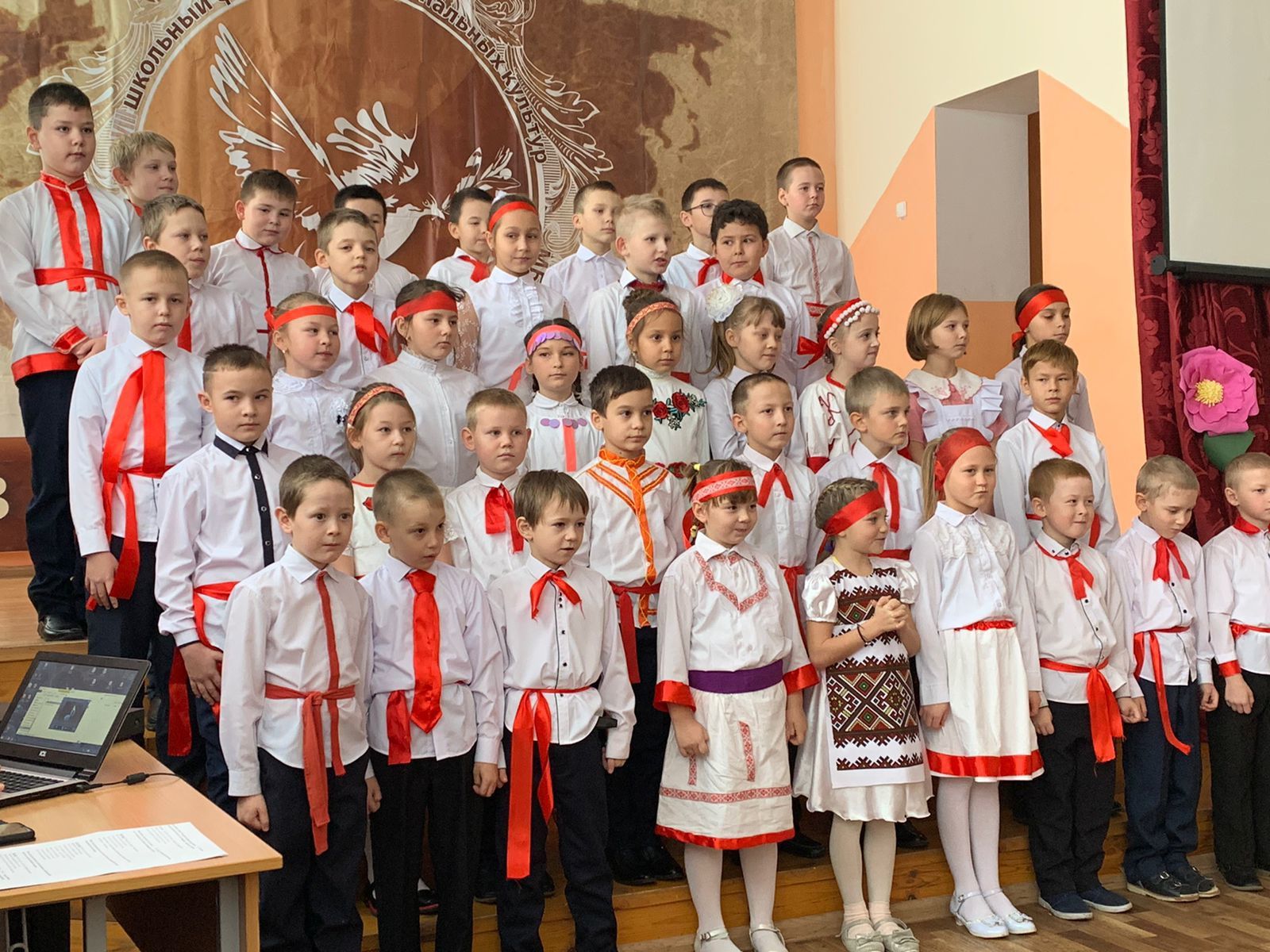 Праздник единства народов – визитная карточка Федоровской школы