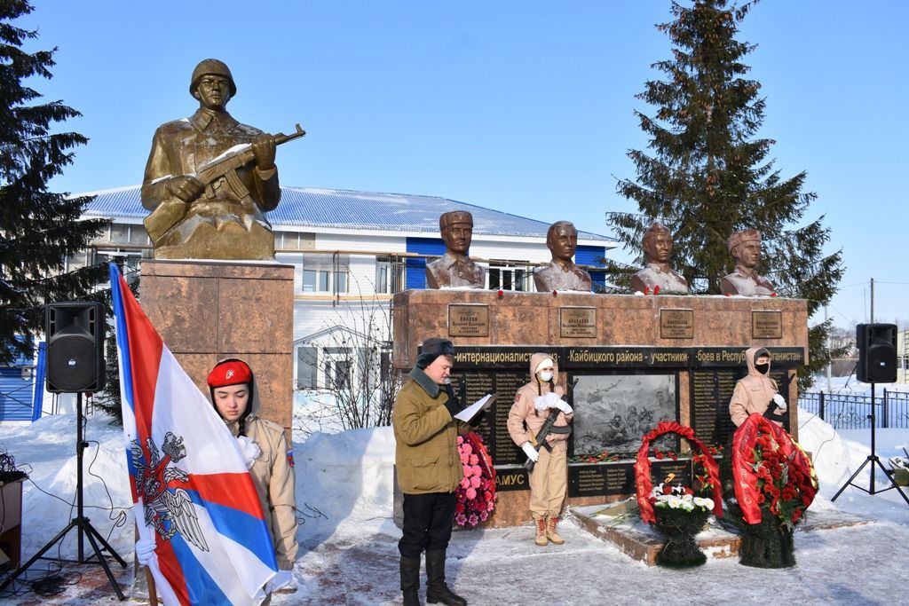 В Кайбицах состоялся торжественный митинг в честь земляков, исполнявших интернациональный долг в Афганистане