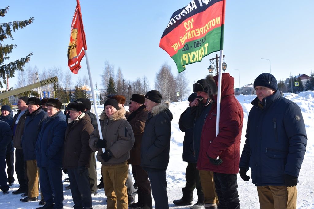 В Кайбицах состоялся торжественный митинг в честь земляков, исполнявших интернациональный долг в Афганистане