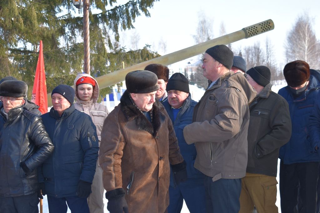 В Кайбицах состоялся торжественный митинг в честь земляков, исполнявших интернациональный долг в Афганистане