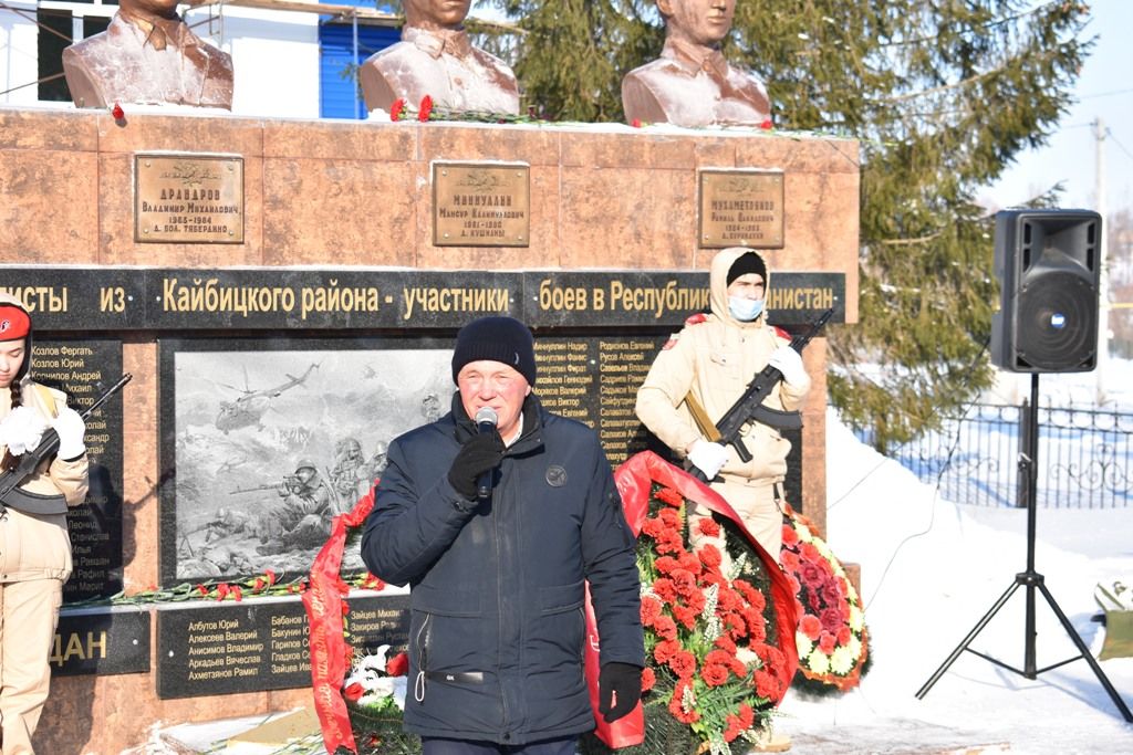 В Кайбицах состоялся торжественный митинг в честь земляков, исполнявших интернациональный долг в Афганистане