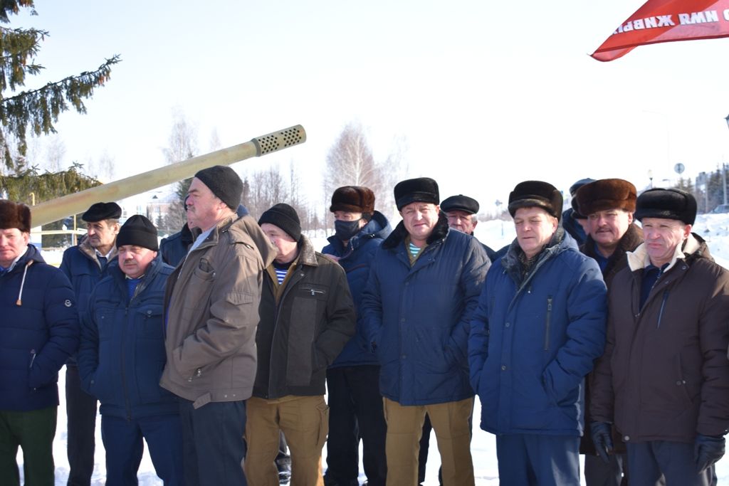 В Кайбицах состоялся торжественный митинг в честь земляков, исполнявших интернациональный долг в Афганистане