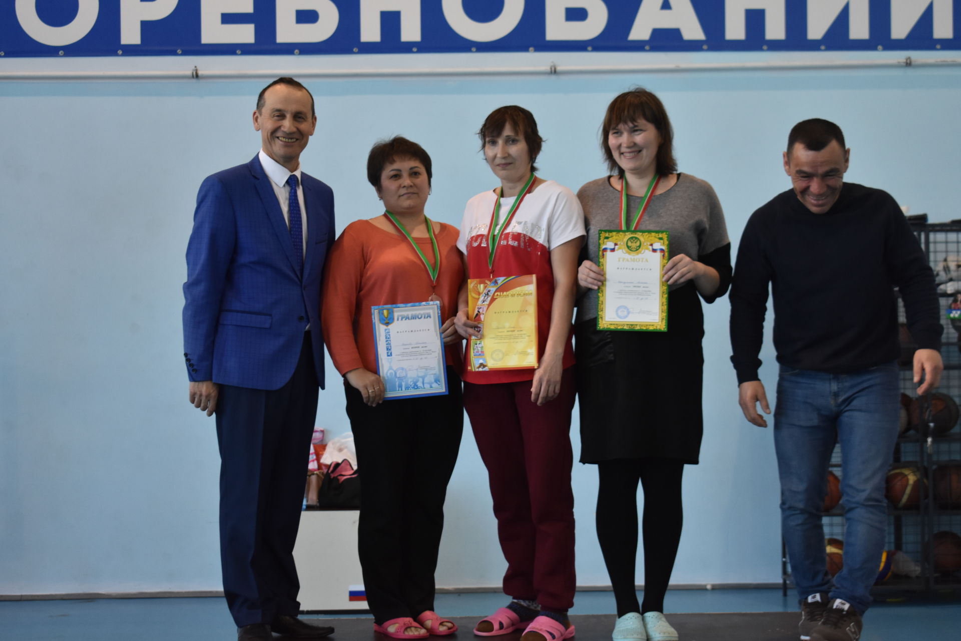 В Кайбицах состоялись соревнования по плаванию среди женщин
