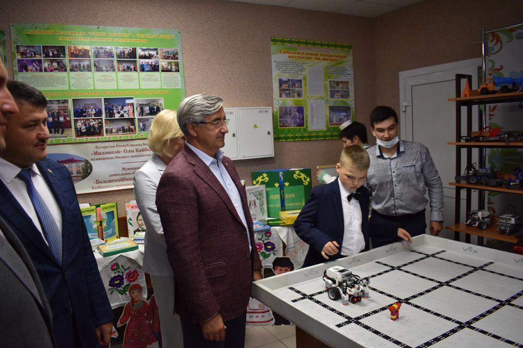 Василь Шайхразиев на августовском педсовете в Кайбицах: «Инвестиции в детей самые выгодные»