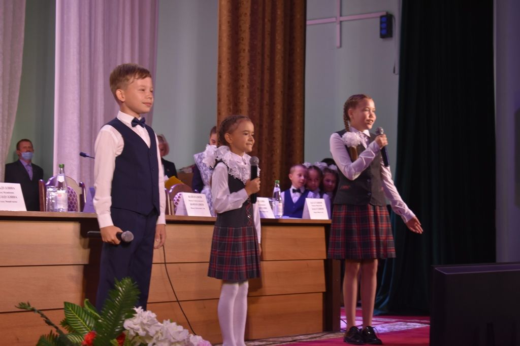 Василь Шайхразиев на августовском педсовете в Кайбицах: «Инвестиции в детей самые выгодные»