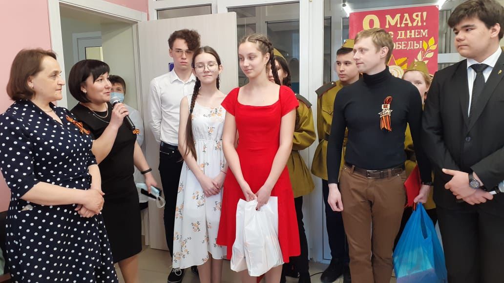 Кайбицкий дом-интернат накануне Дня Победы посетили лицеисты при КФУ