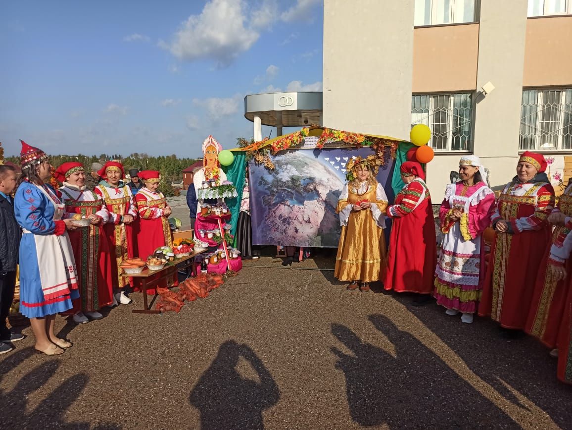 В Больших Кайбицах состоялась школьная ярмарка