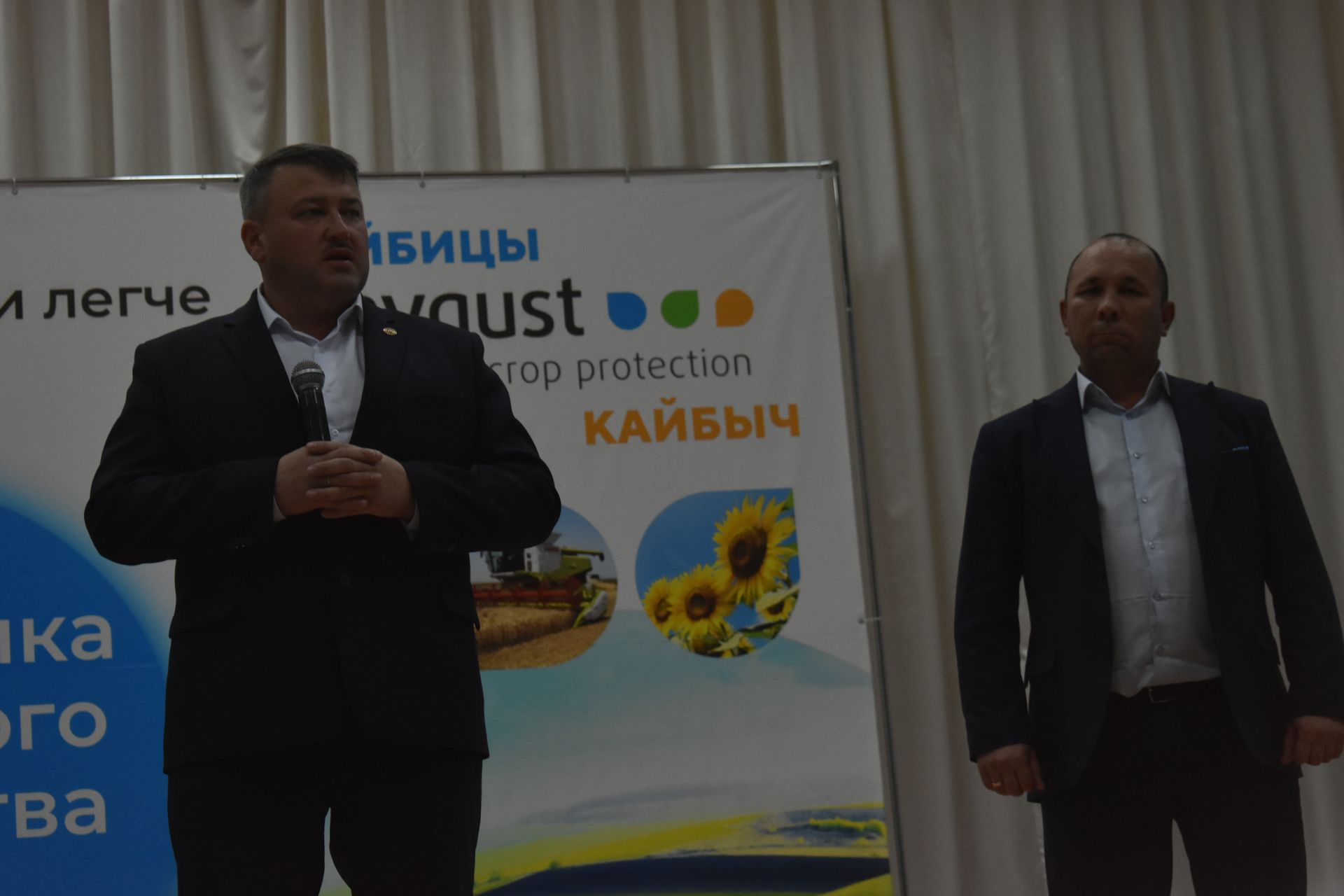 “Август – Кайбыч” җәмгыятендә авыл хуҗалыгы хезмәтчәннәрен хөрмәтләделәр