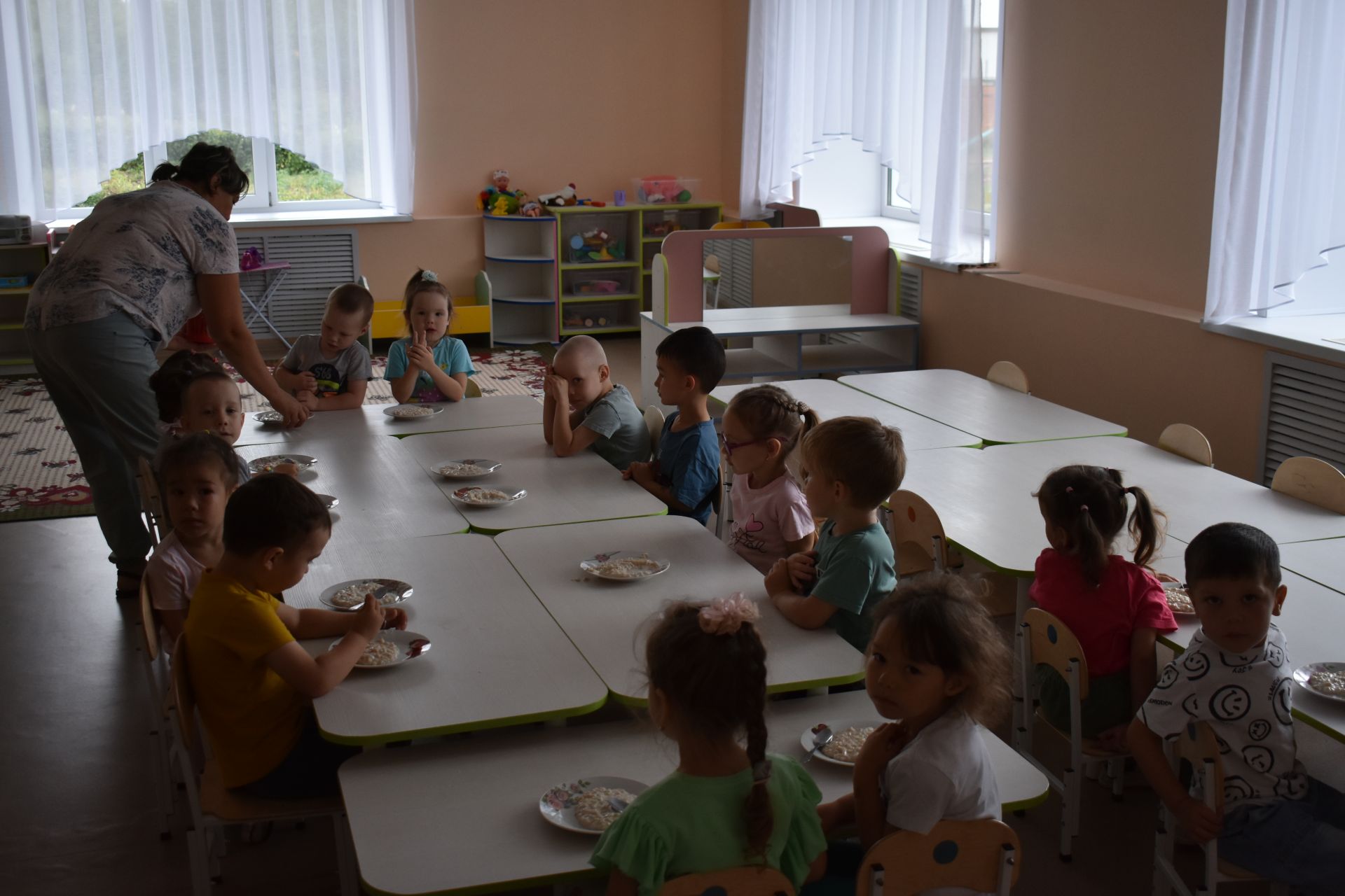 Кайбычта комиссия мәктәпләрнең яңа уку елына әзерлеген бәяләде