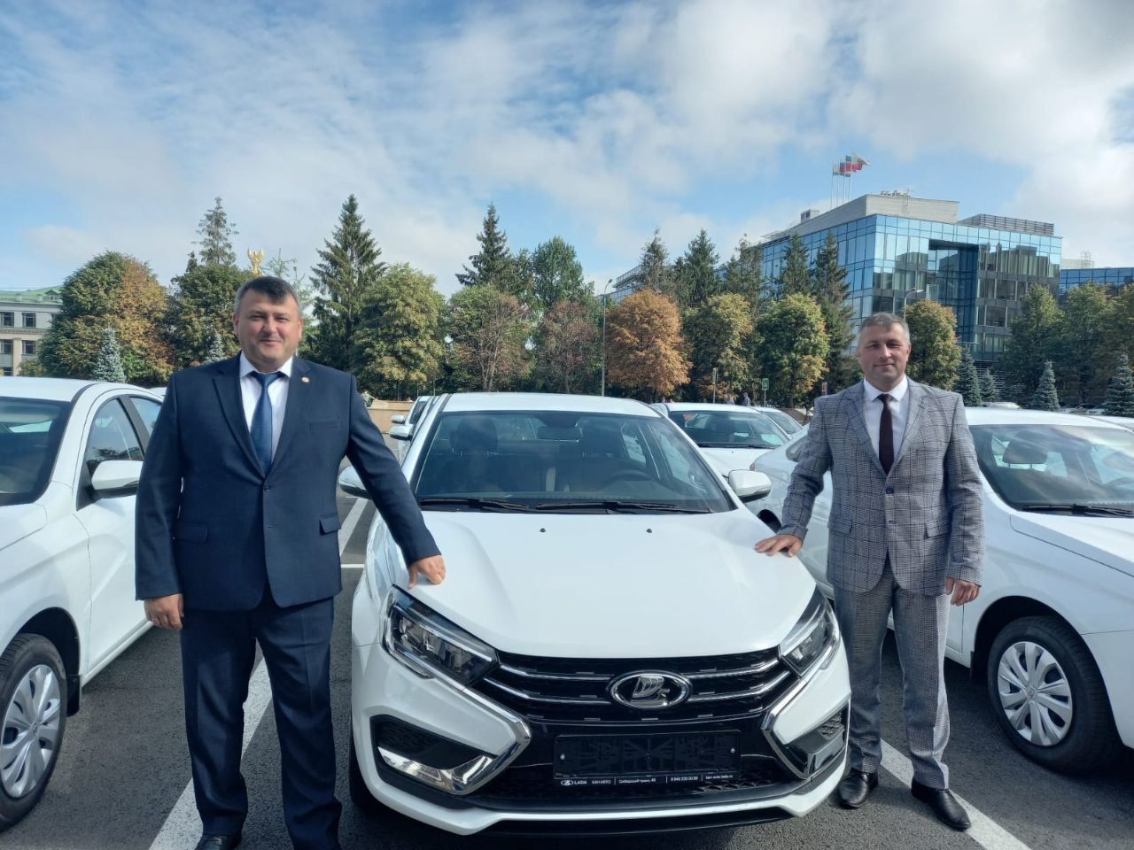 Мәгариф бүлегенә яңа автомобиль кайтты