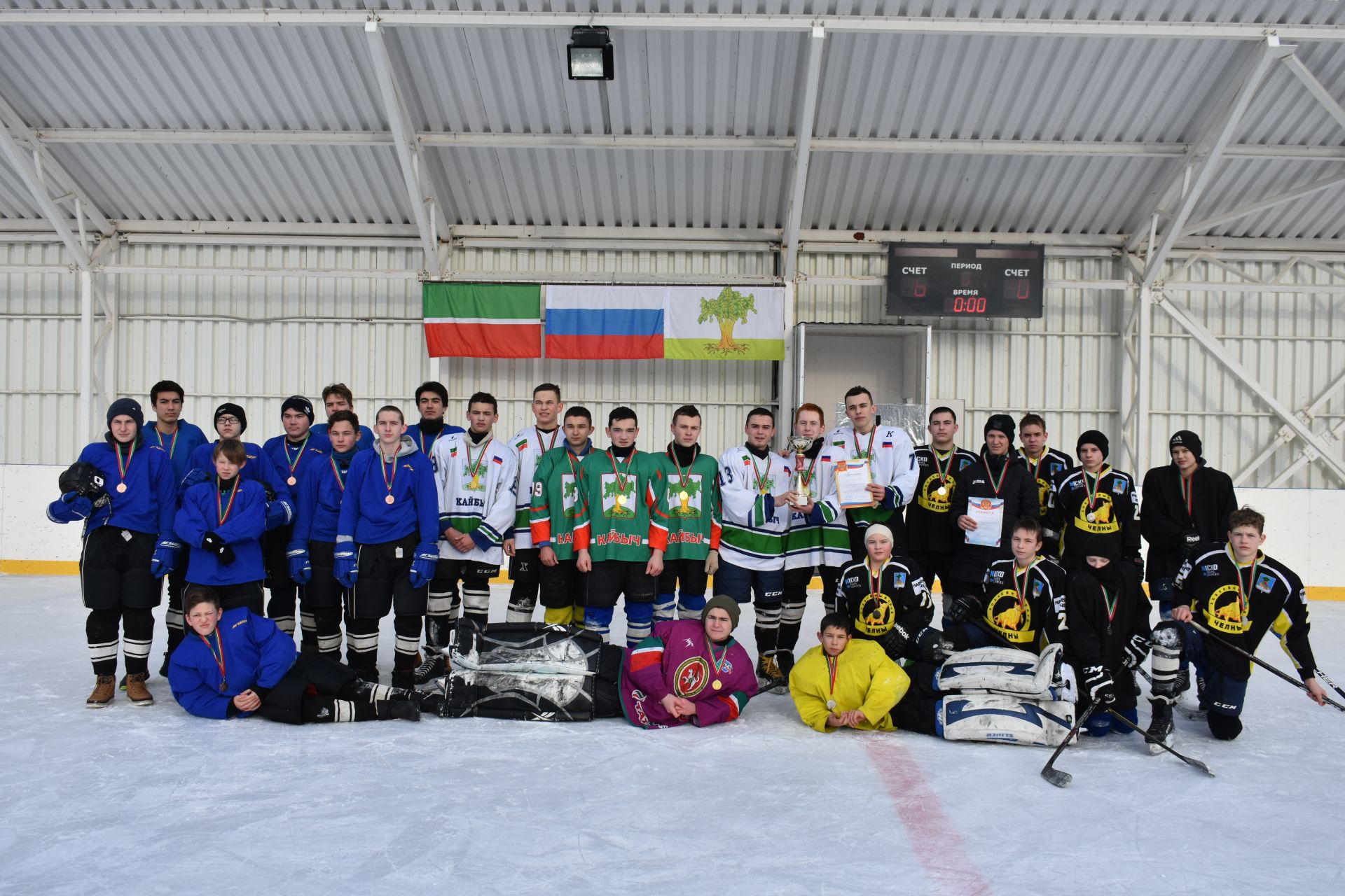 В Кайбицах в честь Дня единых действий состоялись соревнования по хоккею