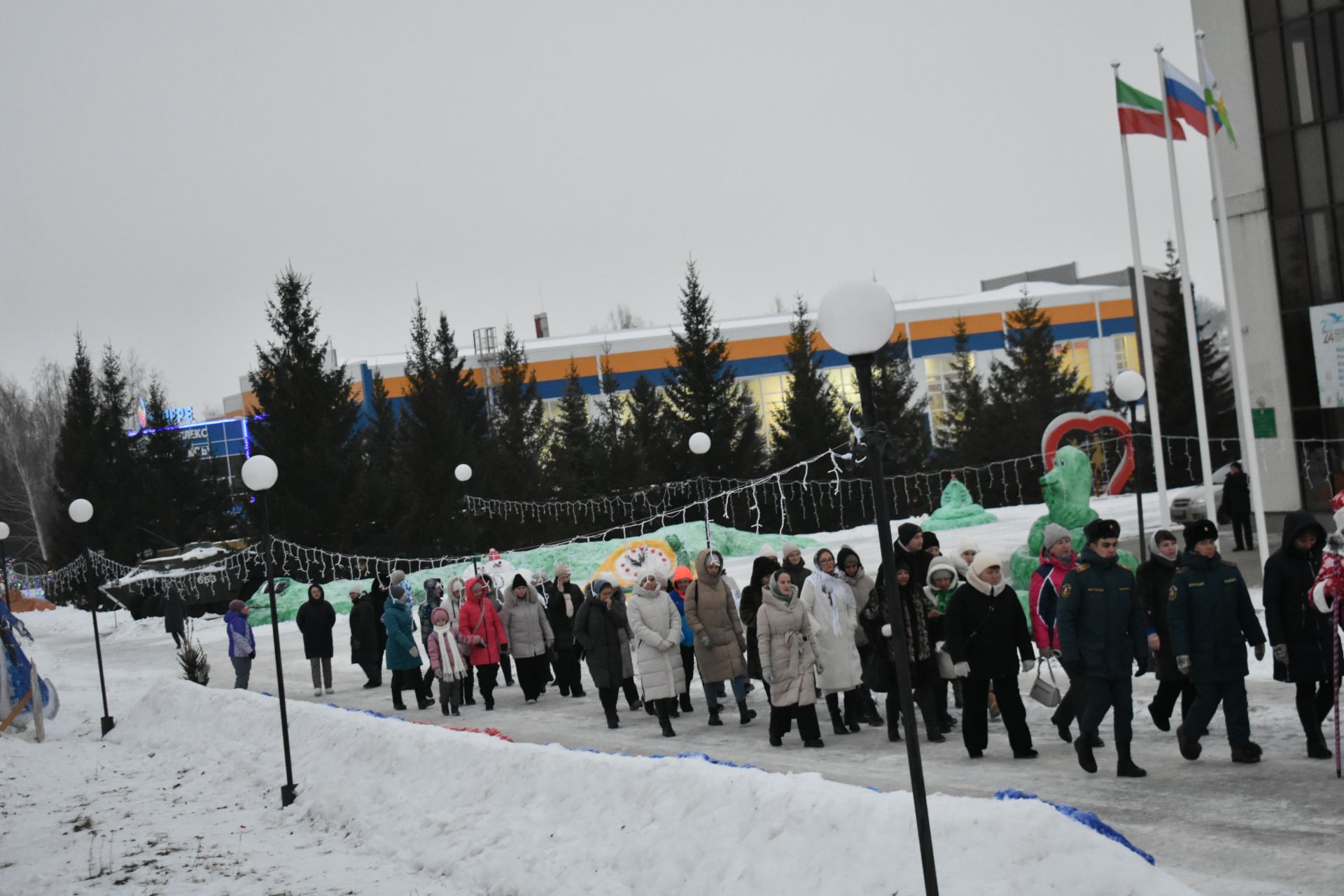 В Кайбицах состоялось открытие главной елки района