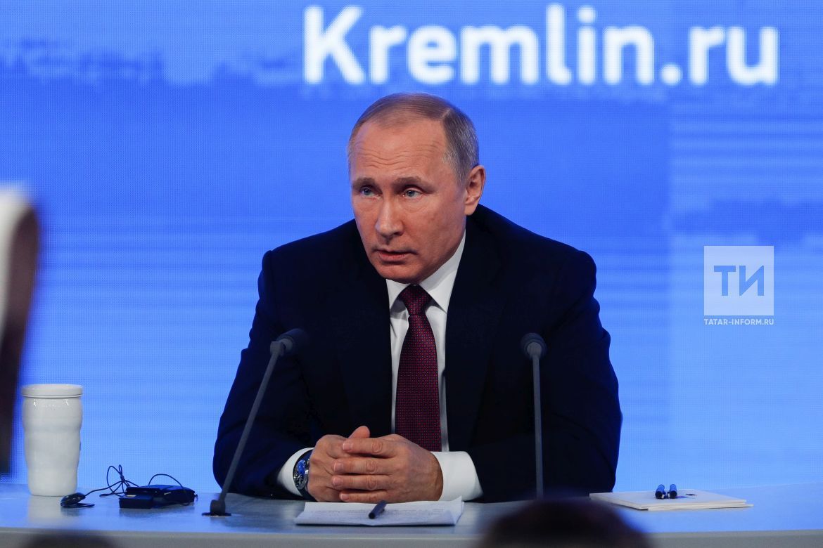Путин поздравил сотрудников Росгвардии с профессиональным праздником