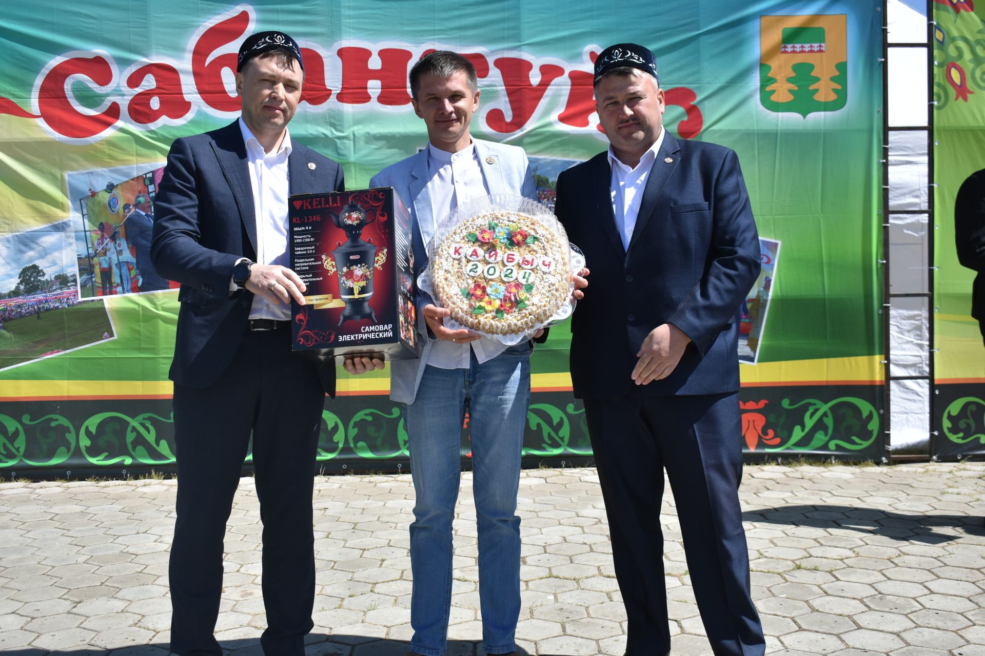 Кайбычлылар Чувашия Республикасы Комсомол районының Урмай авылында Сабантуй бәйрәмен гөрләтеп кайтты