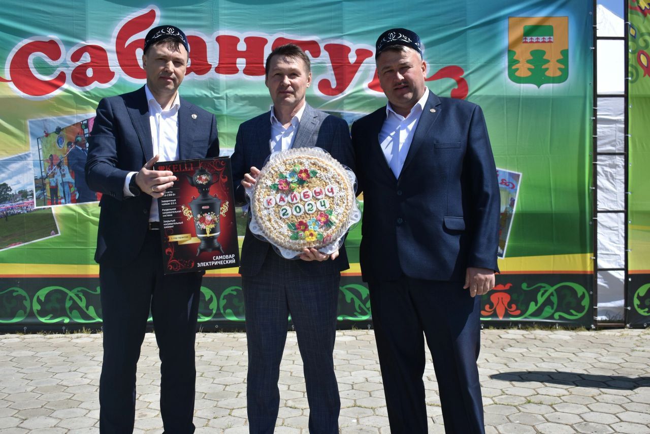 Кайбычлылар Чувашия Республикасы Комсомол районының Урмай авылында Сабантуй бәйрәмен гөрләтеп кайтты