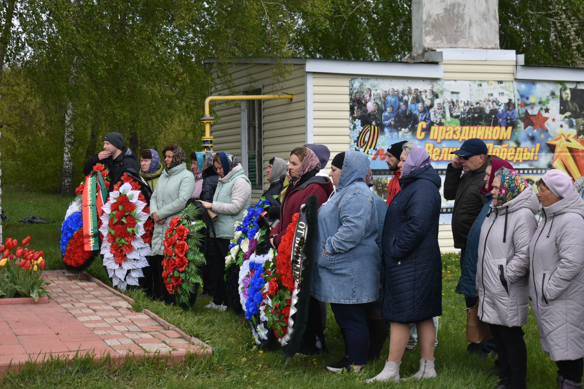 В Кайбицах простились с погибшим на спецоперации Сергеем Кармаенковым