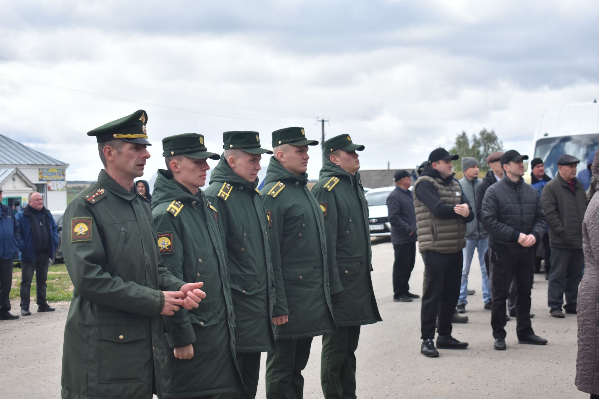 В Кайбицах простились с погибшим на спецоперации Сергеем Кармаенковым