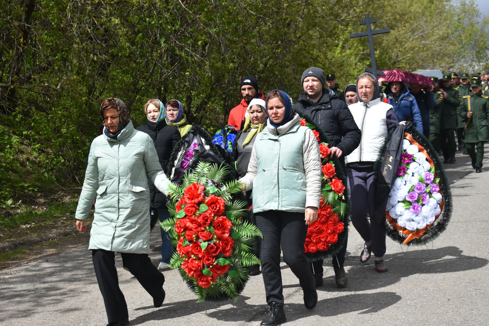 В Кайбицах простились с погибшим на спецоперации Сергеем Кармаенковым