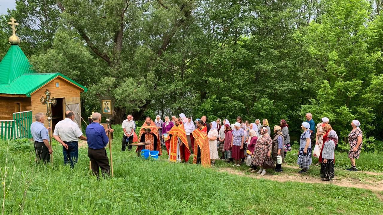 В честь Престольного праздника в Свято-Троицком храме провели соборную литургию