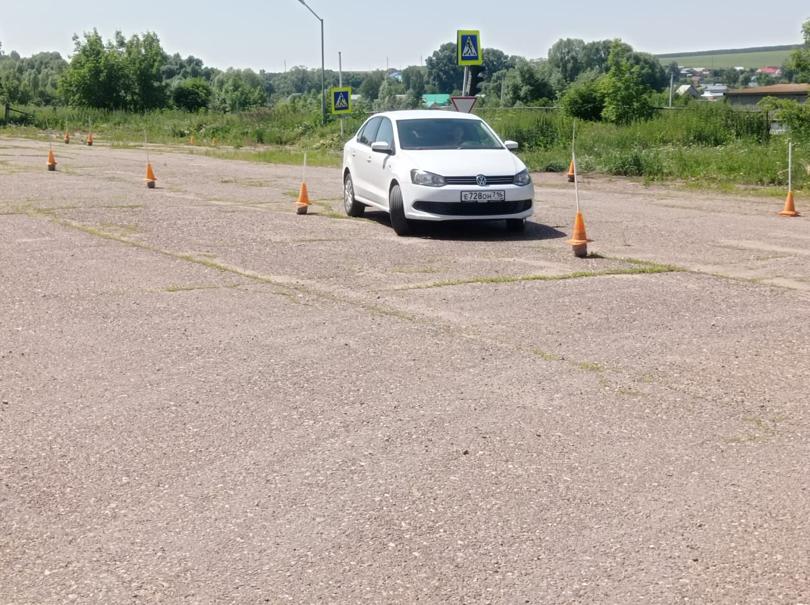 В Кайбицах прошел районный конкурс водительского мастерства «Автоледи» среди женщин-автомобилистов