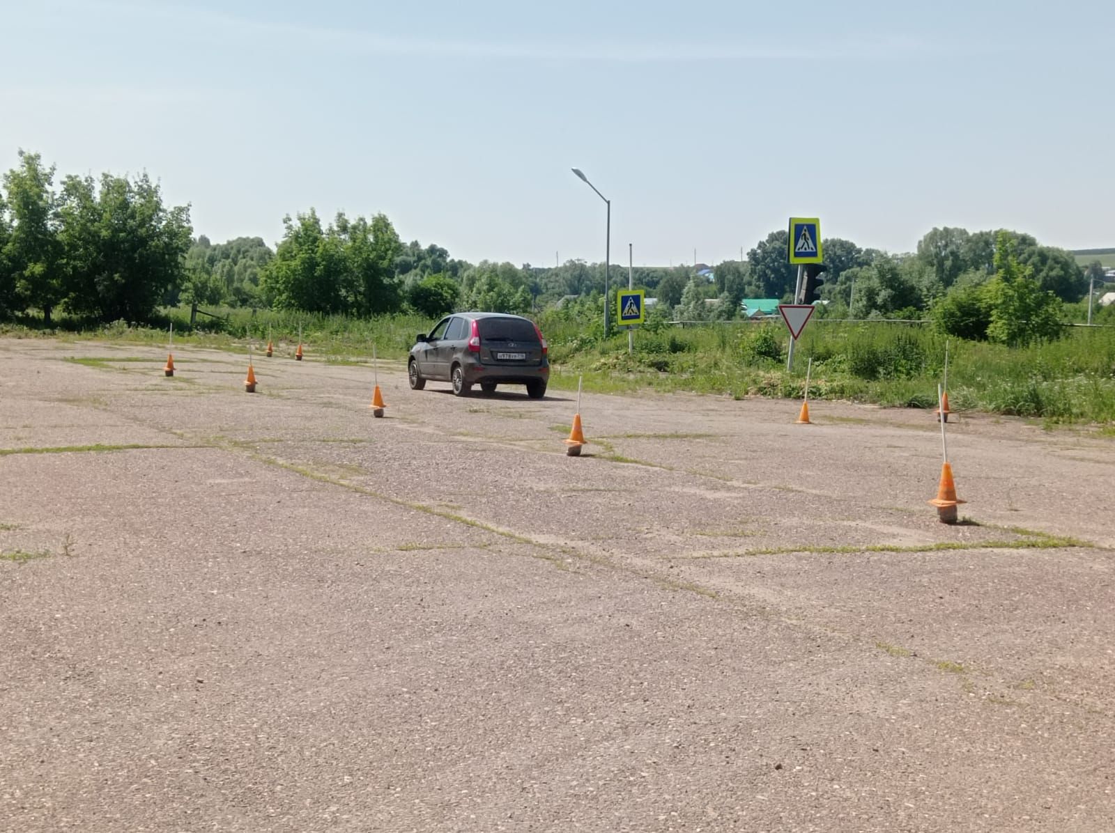 В Кайбицах прошел районный конкурс водительского мастерства «Автоледи» среди женщин-автомобилистов