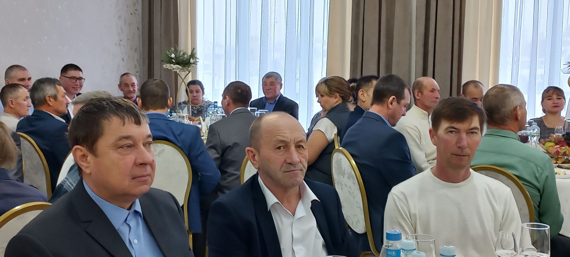В Кайбицах впервые надоили сто тонн молока: на слете передовиков сельского хозяйства аплодировали достижению года!