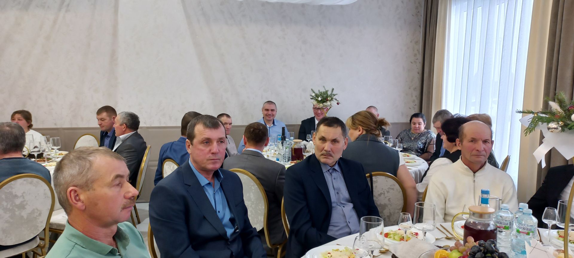 В Кайбицах впервые надоили сто тонн молока: на слете передовиков сельского хозяйства аплодировали достижению года!