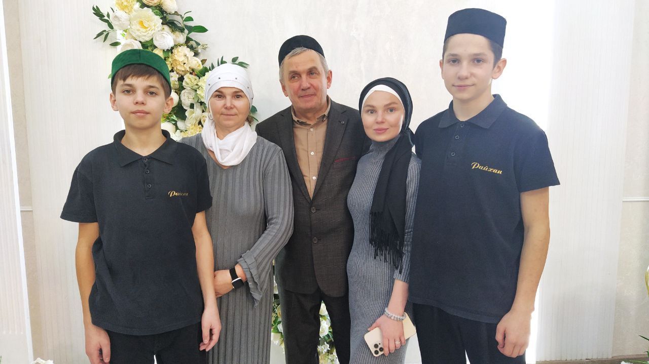 Ифтар-маджлис в честь Священного месяца Рамадан в Кайбицах провела семья предпринимателей Равиля и Ильсии Залялиевых