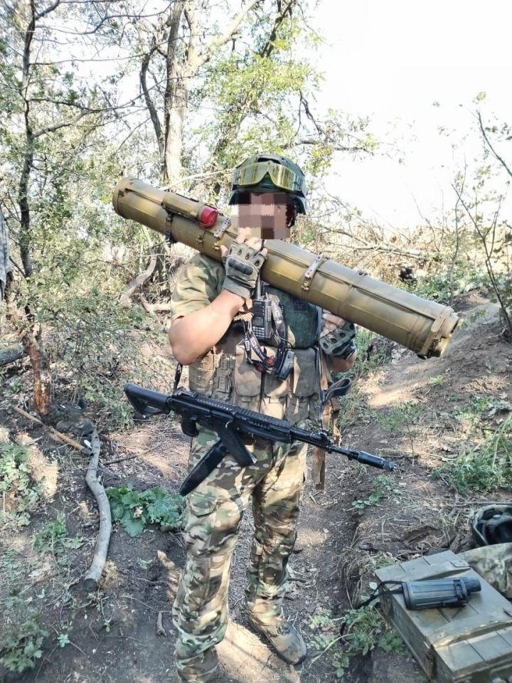 Байморза егете алты тәүлек дошман чолганышында үткәрә, җиде сәгатьтән артык ут астында шуыша