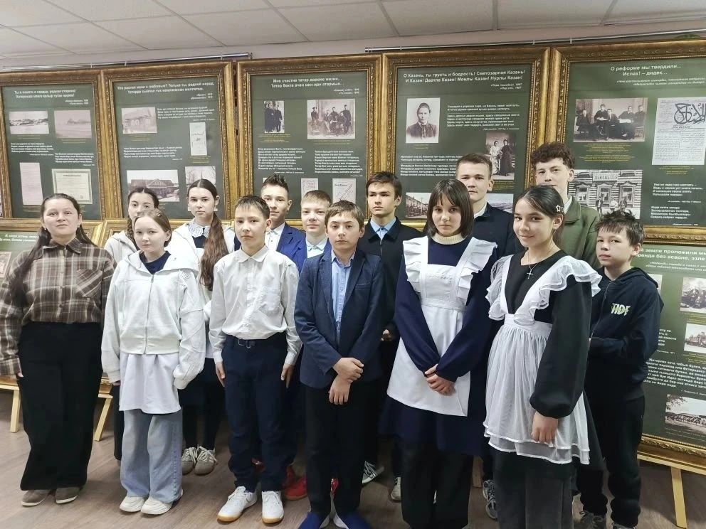 Учащиеся Старотябердинской школы побывали на выставке в музее Кайбицкого края