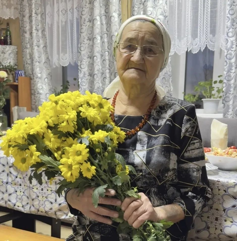 «Социалистик ярыш җиңүчесе», «Иң яхшы сыер савучы» исемнәренә лаек Галина Тякмякова сокланырлык гомер юлы үтә