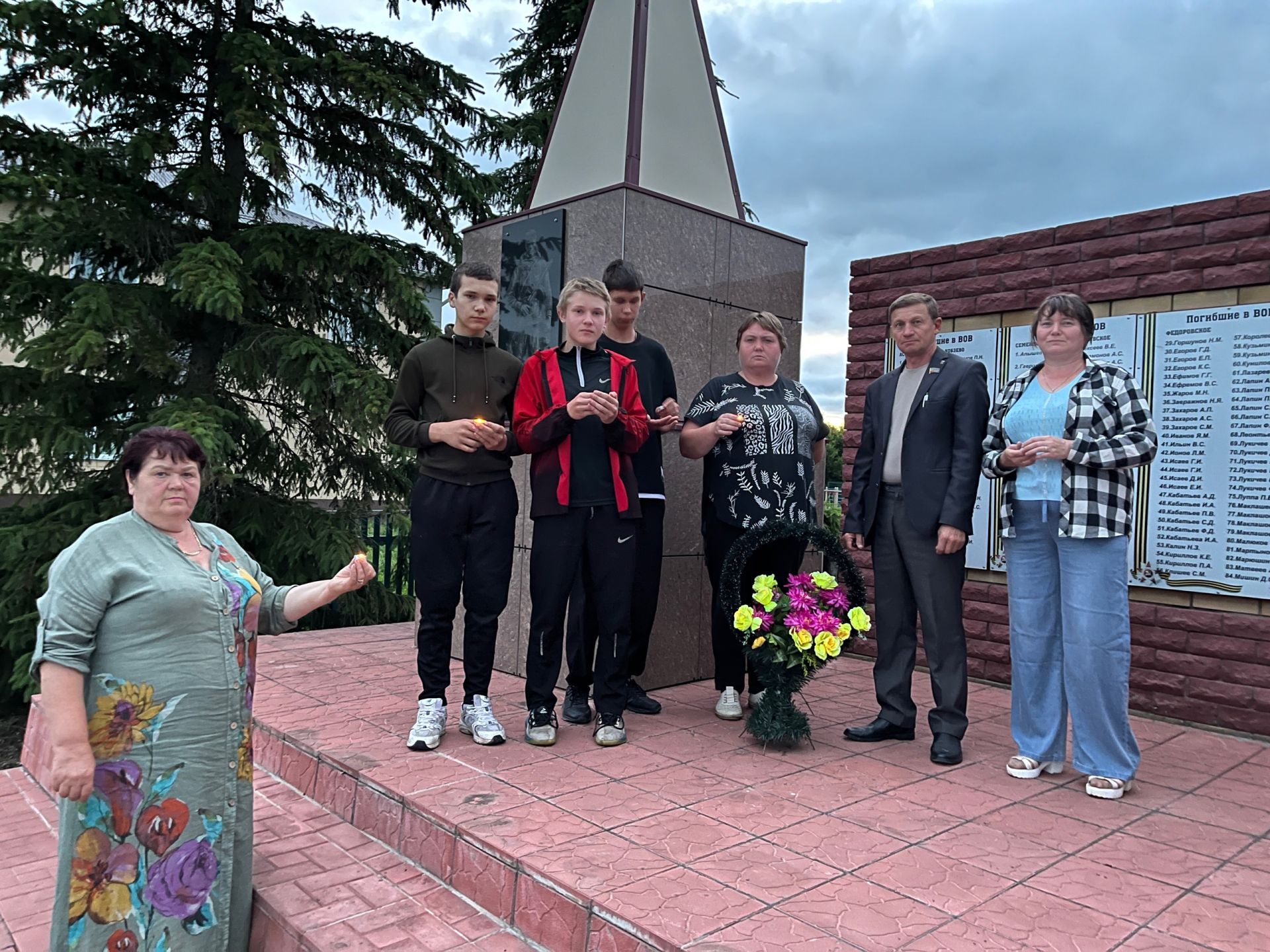 Сотрудники Кайбицкого дома-интерната зажгли «Свечи памяти» в знак глубокого уважения к подвигу героев