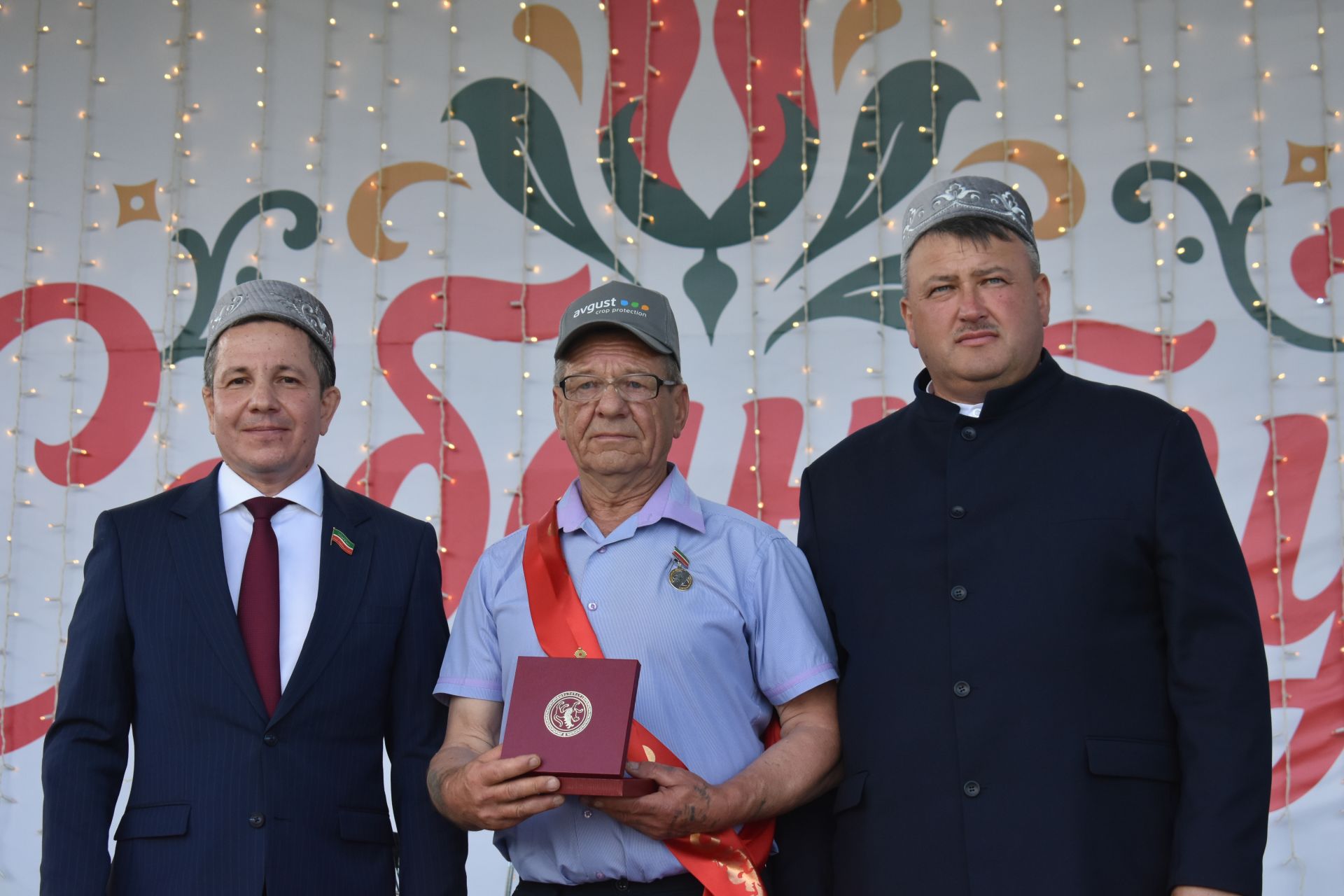 На Сабантуе в Кайбицах чествовали передовиков труда