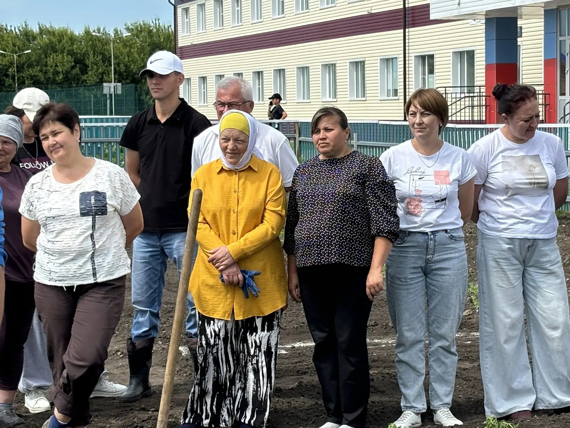 Кандидат сельскохозяйственных наук Харис Камалеев провел в Кайбицком районе мастер-класс по посадке и выращиванию овощных культур