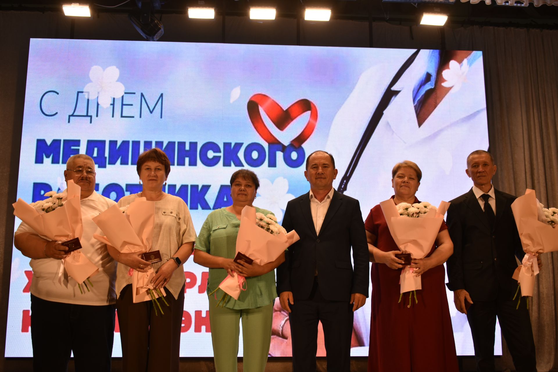Кайбицкие медики удостоены наград за свой труд