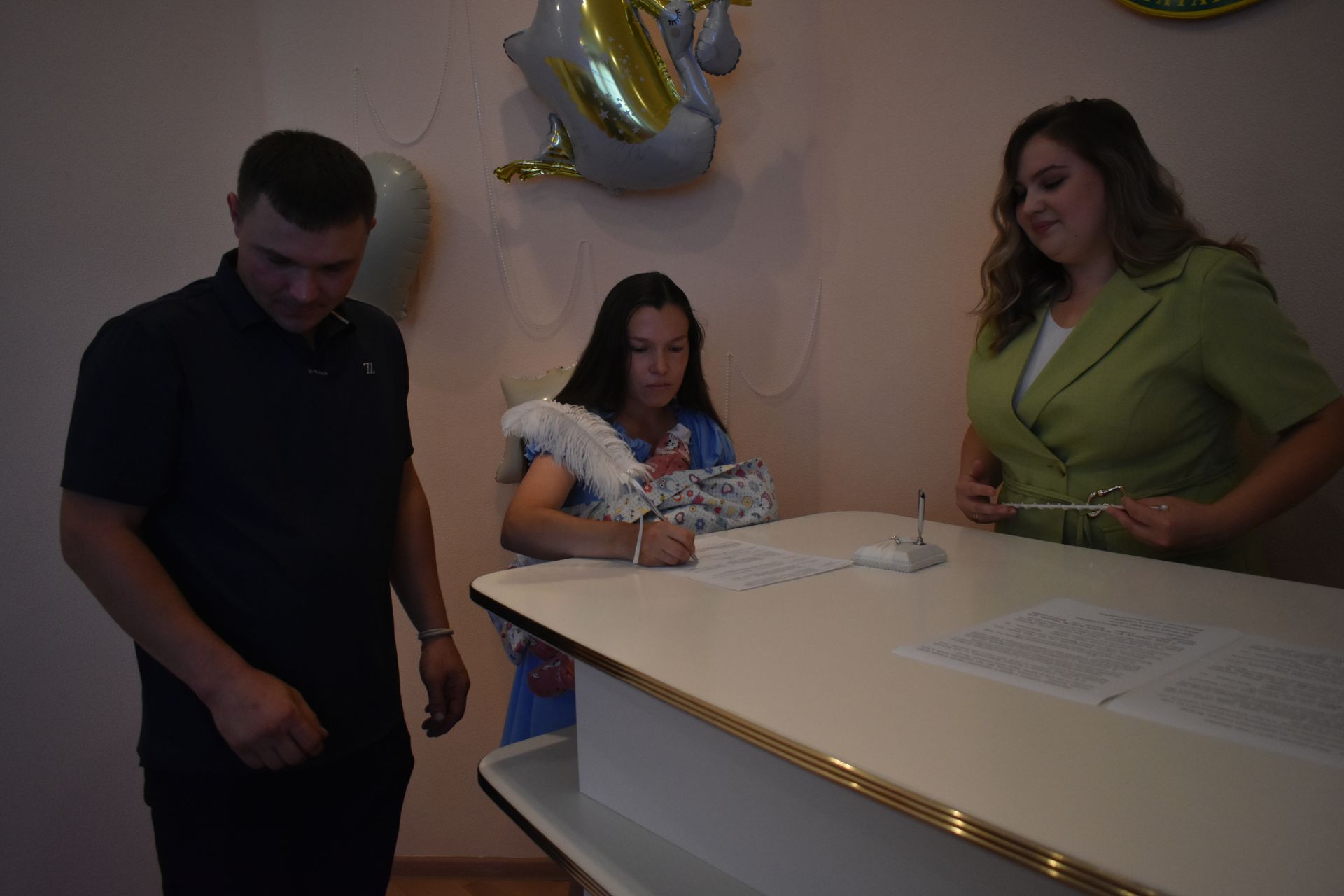 В Кайбицком районе поздравили семьи с рождением малышей
