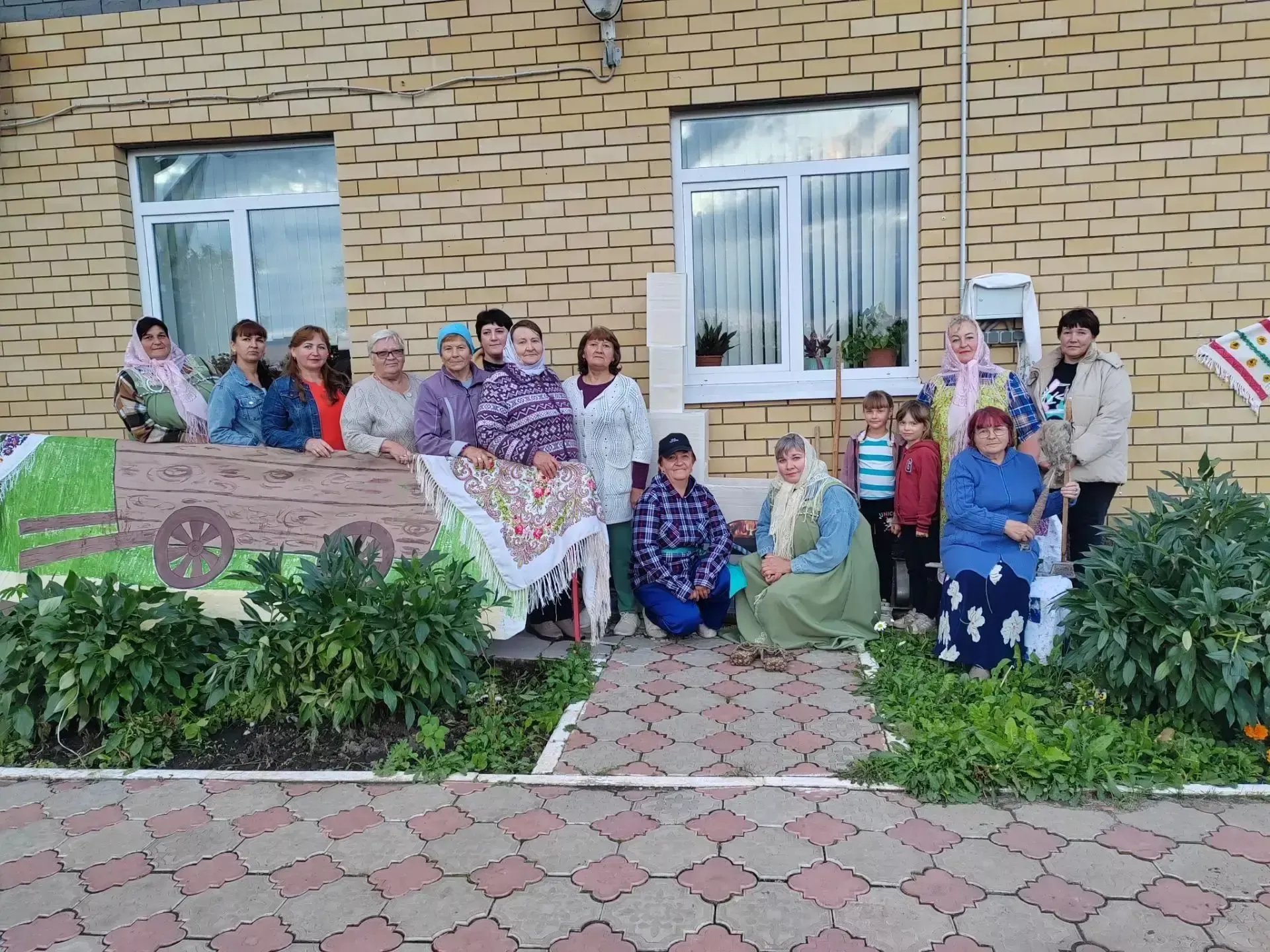 За чашкой чая: в Надеждинском поселении прошли посиделки в семейном кругу