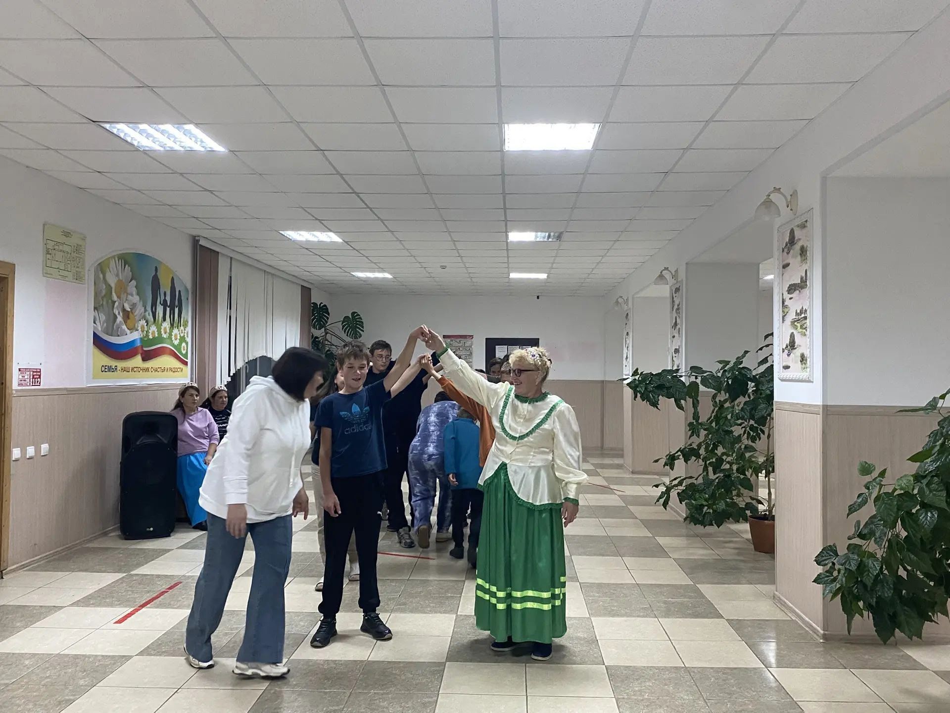 «Вечерние посиделки» — радость общения жителей Большого Подберезья
